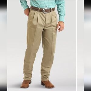 Nwt Men's Wrangler RW Rugged Wear Khaki Tan Pants 38x30